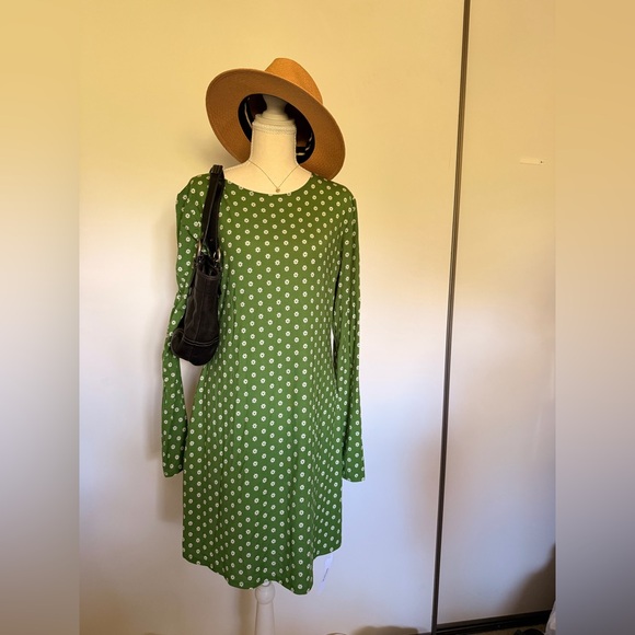 Reformation Dresses & Skirts - Reformation Green Polka Dot Long Sleeve Dress